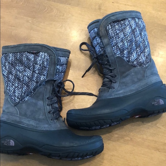 The North Face snow boots - Picture 1 of 7